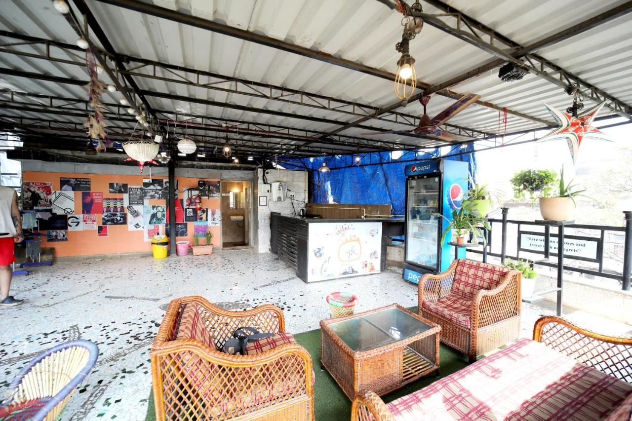 Maple Social Hubz-Hostel Mumbai Exterior photo